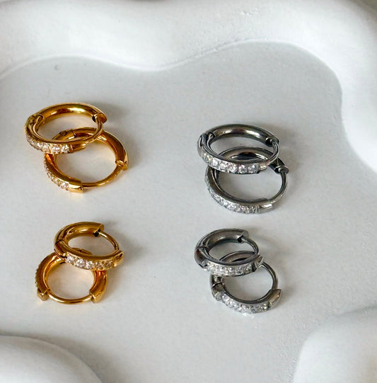 Hoops med stenar runda kanter - Set - Milone Jewelry